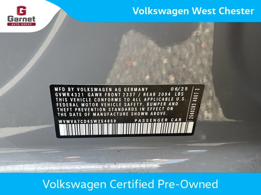Certified 2025 Volkswagen GTI Autobahn FWD image 11