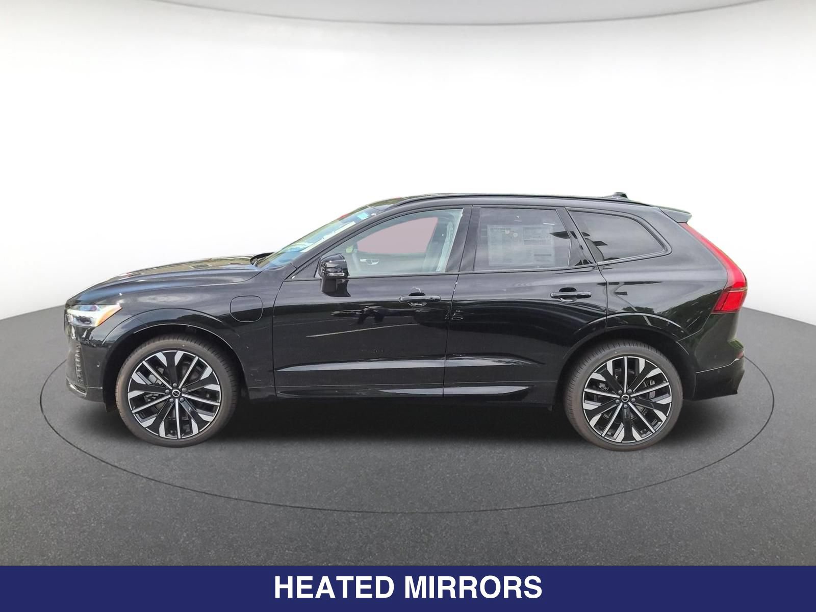 New 2026 Volvo XC60 T8 Ultra w/ Protection Package Premier AWD/4WD image 10