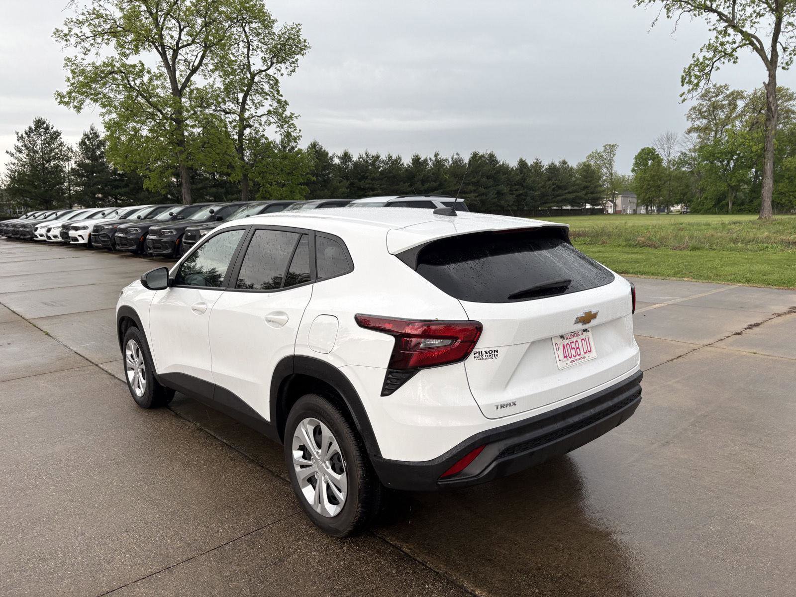 Used 2025 Chevrolet Trax LS FWD image 20