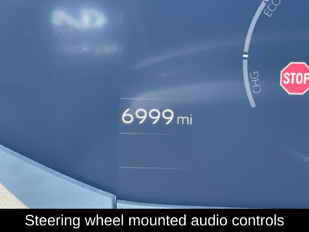 Used 2024 Toyota Prius XLE AWD/4WD image 13