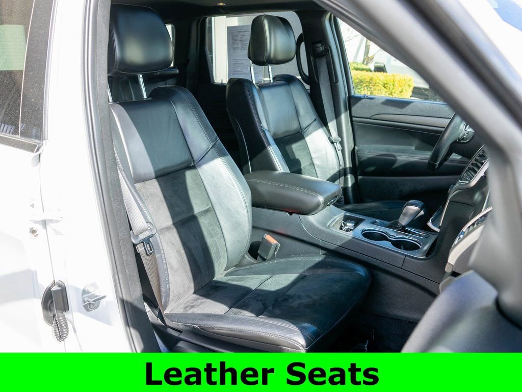 Used 2017 Jeep Grand Cherokee Altitude image 9