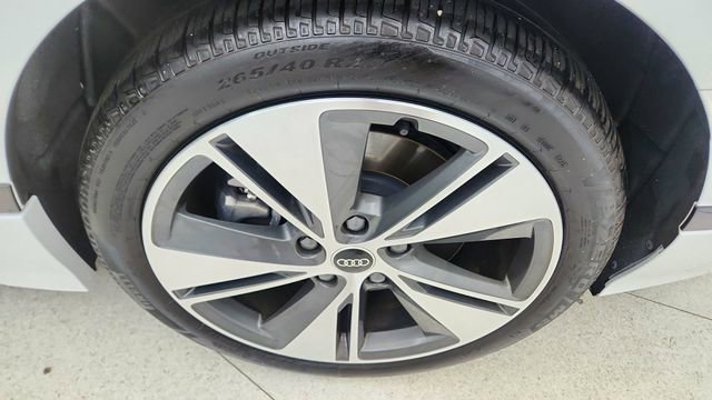 Used 2025 Audi A6 e-tron Premium w/ Convenience Package image 56