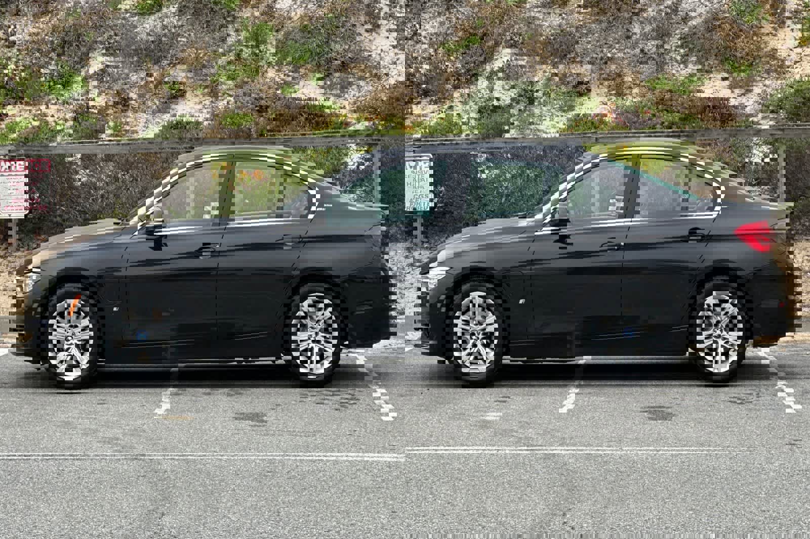 Used 2017 BMW 330e image 9