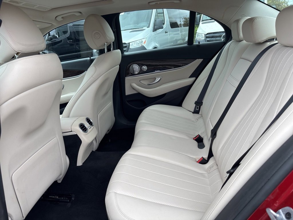 Used 2020 Mercedes-Benz E 350 Sedan image 18