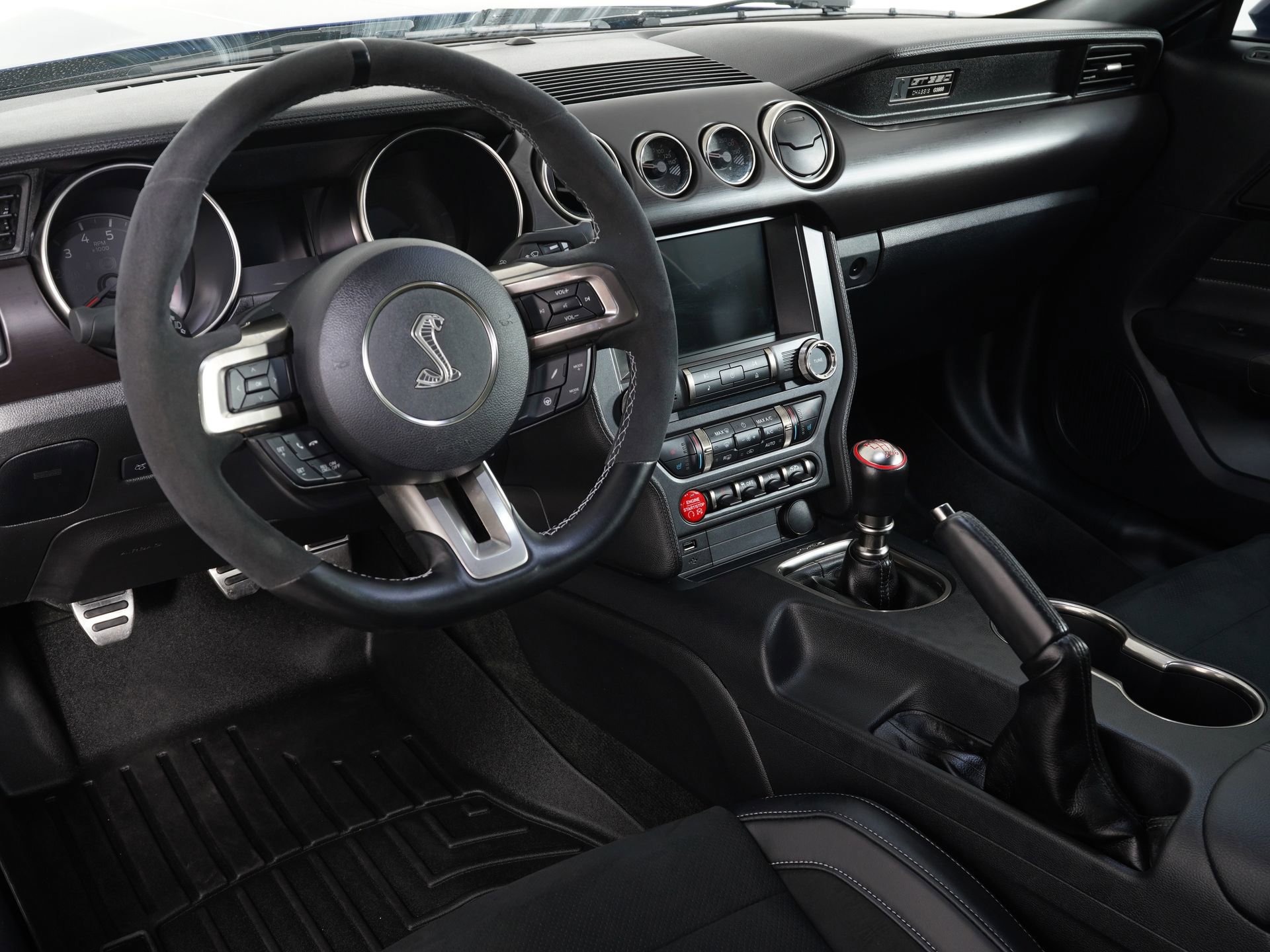 Used 2016 Ford Mustang Shelby GT350 w/ Technology Package image 14