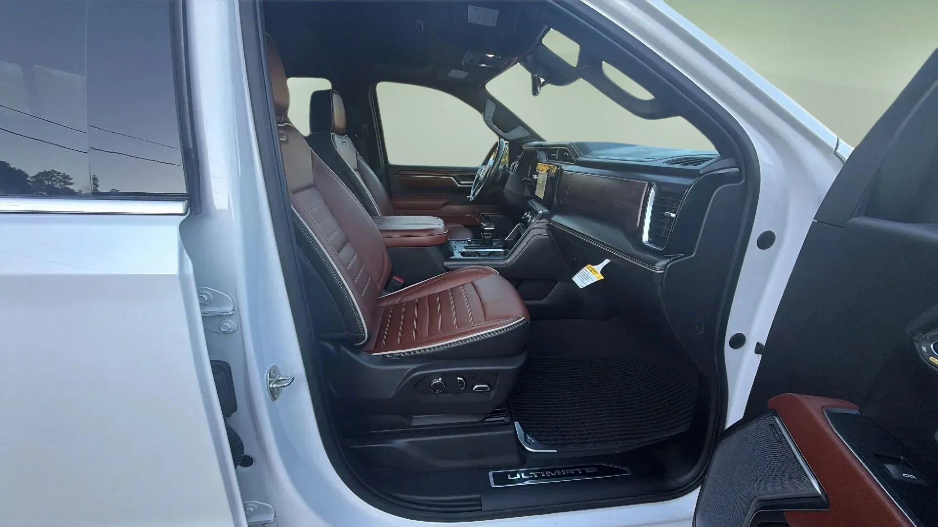 Used 2023 GMC Sierra 1500 Denali Ultimate image 13