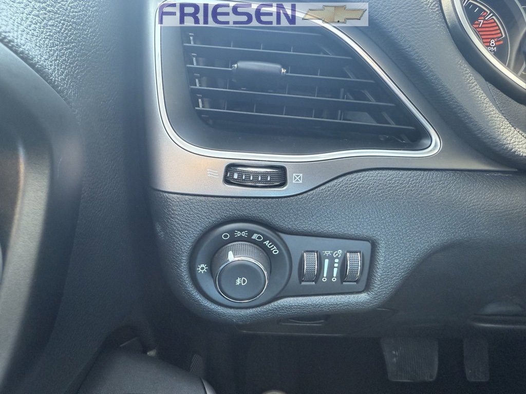 Used 2021 Jeep Cherokee Latitude Lux image 16