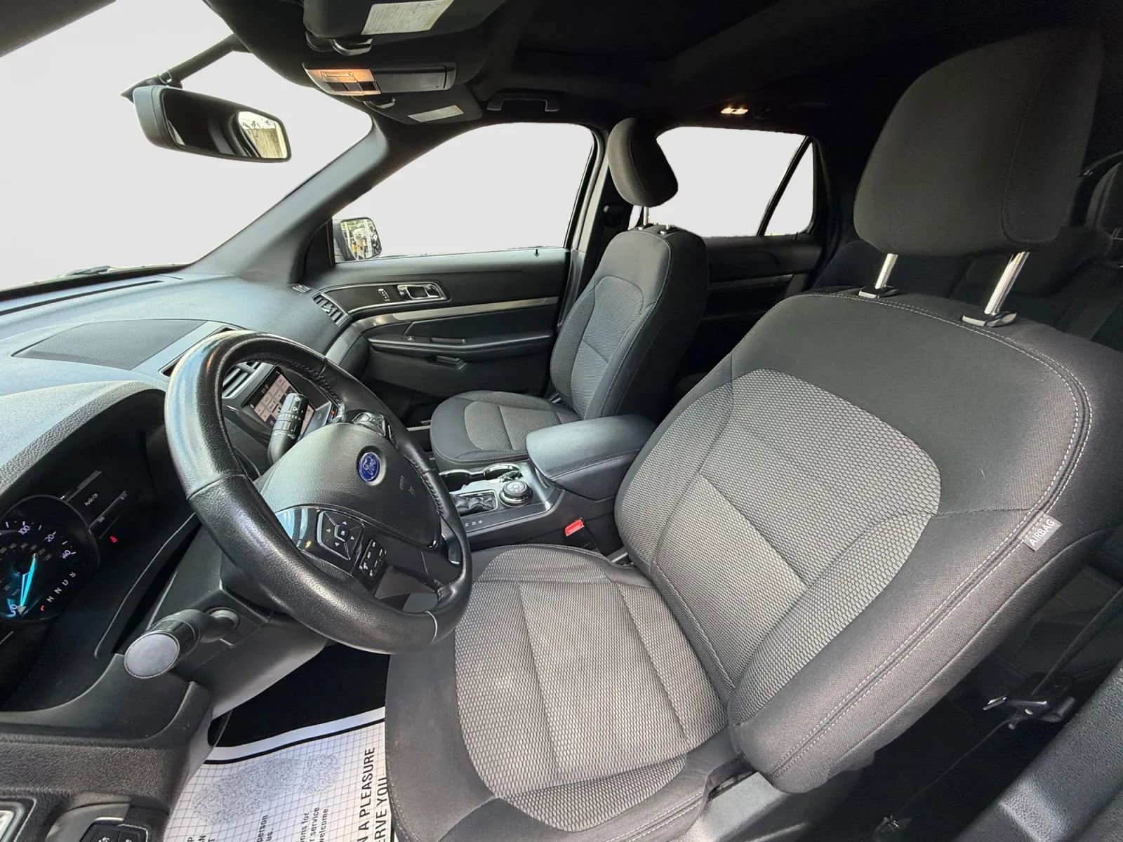 Used 2019 Ford Explorer XLT w/ Equipment Group 201A AWD/4WD image 13