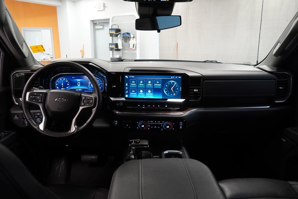 Used 2023 Chevrolet Silverado 1500 RST w/ Rally Edition image 9