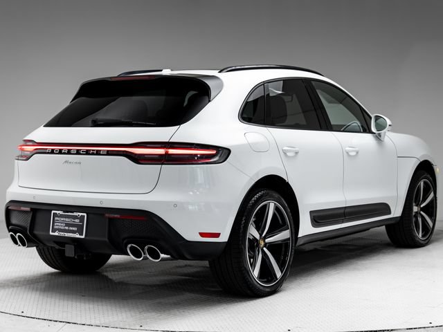Certified 2026 Porsche Macan AWD/4WD image 34