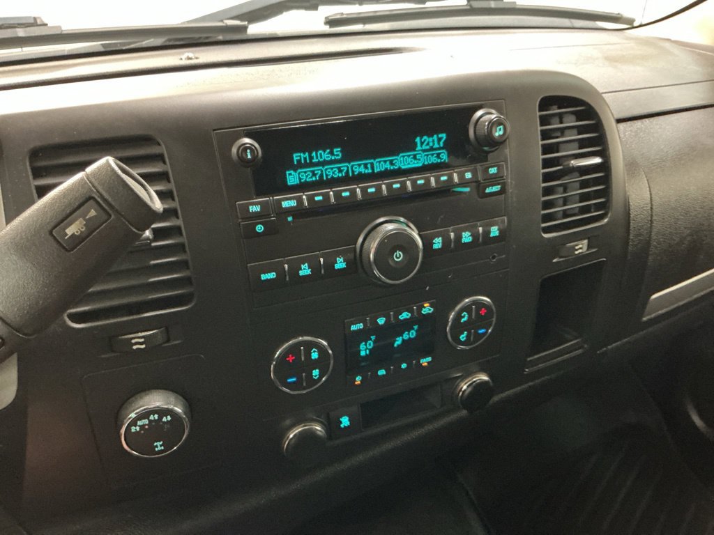 Used 2011 Chevrolet Silverado 1500 LT w/ All-Star Edition AWD/4WD image 19