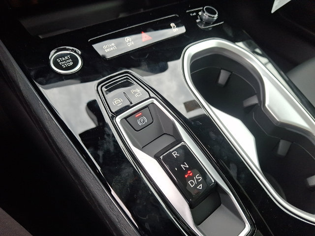 New 2026 Audi A6 Prestige AWD/4WD image 10