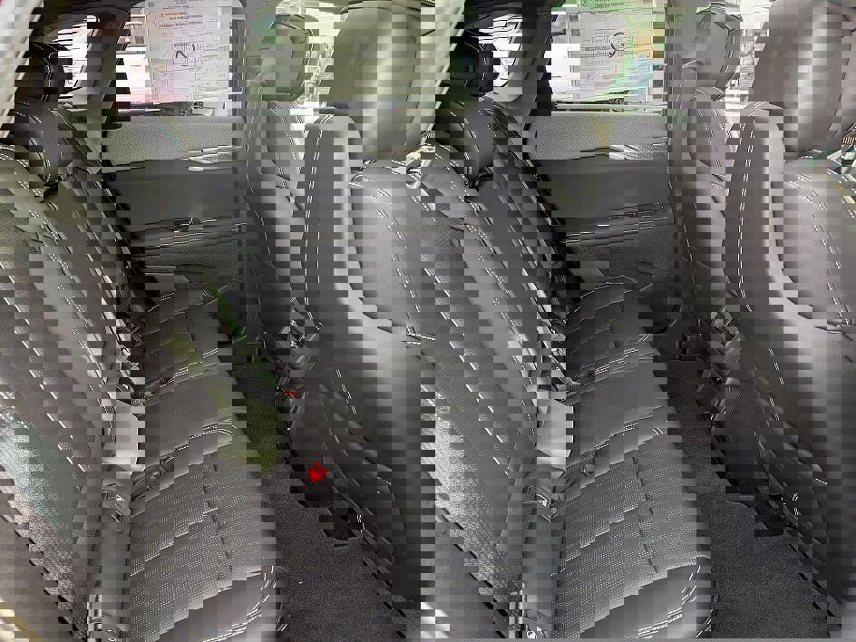 New 2025 Cadillac Optiq Luxury 2 image 27