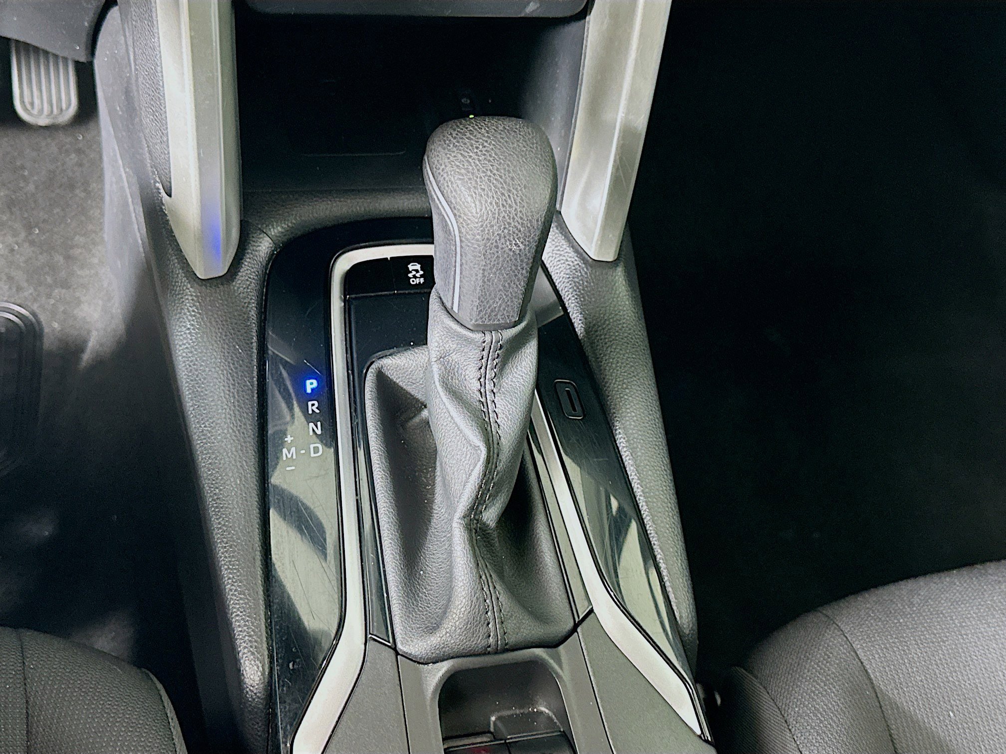 Used 2023 Toyota Corolla Cross LE image 24