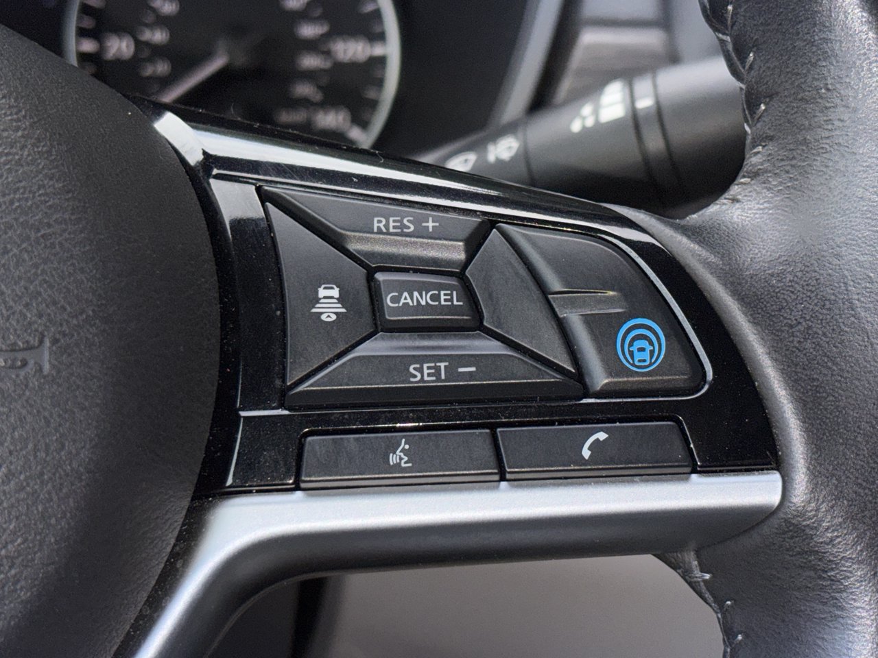 Used 2023 Nissan Altima 2.5 SV w/ SV Premium Package FWD image 16
