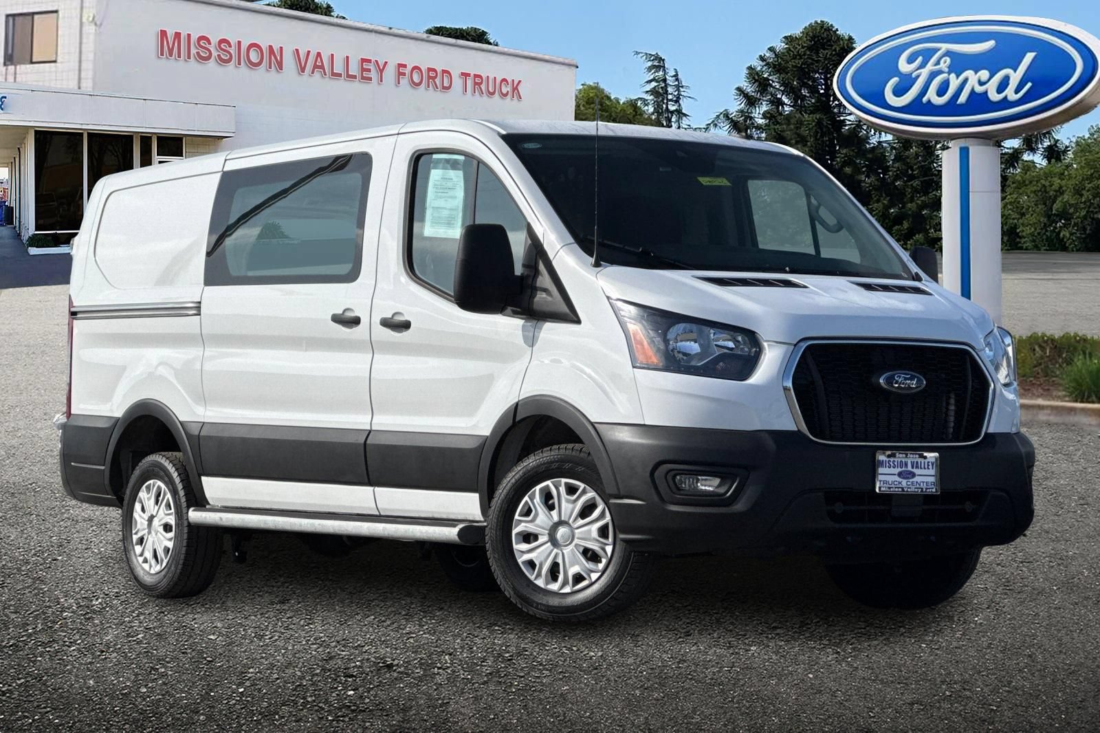 Used 2025 Ford Transit 250 Low Roof w/ Exterior Upgrade Package RWD video 2