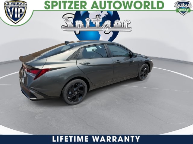 New 2026 Hyundai Elantra Sport FWD image 15