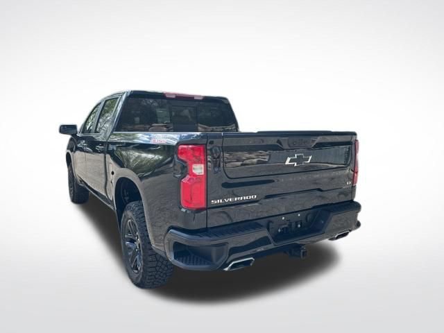 Used 2024 Chevrolet Silverado 1500 LT Trail Boss w/ Convenience Package II AWD/4WD image 3