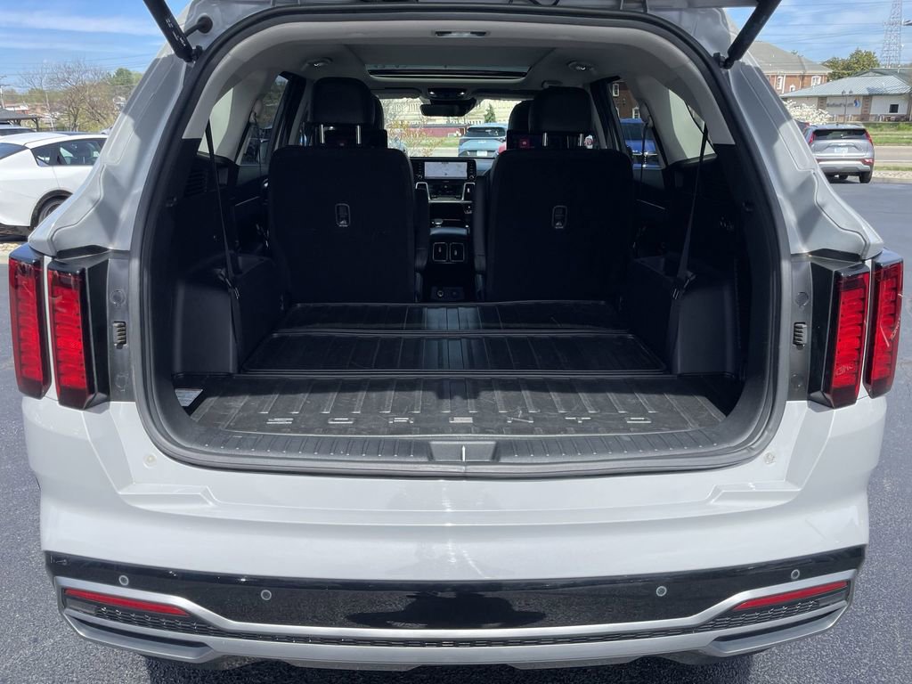 Certified 2022 Kia Sorento EX w/ Panoramic Sunroof Package image 37