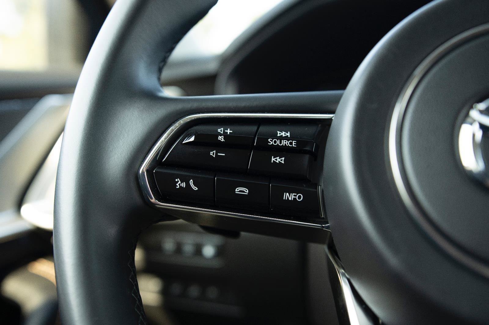 Used 2025 MAZDA CX-90 Plug-In Hybrid w/Premium Sport image 7