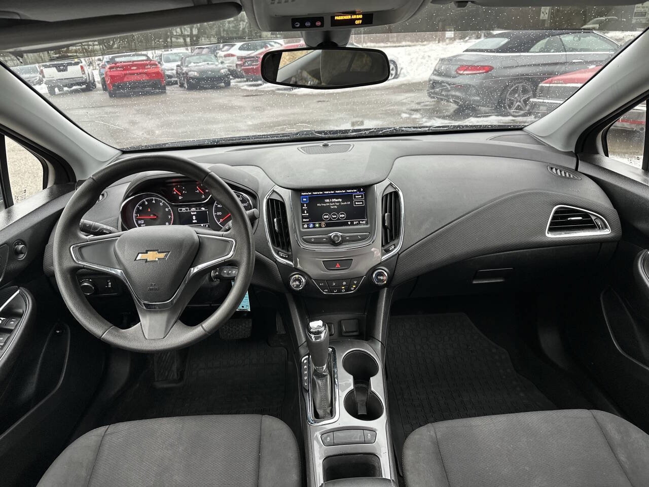Used 2019 Chevrolet Cruze LS FWD image 25