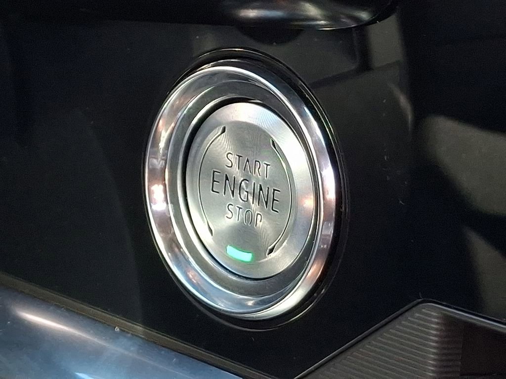 Used 2021 Chevrolet Corvette Stingray Coupe w/ Z51 Performance Package image 20