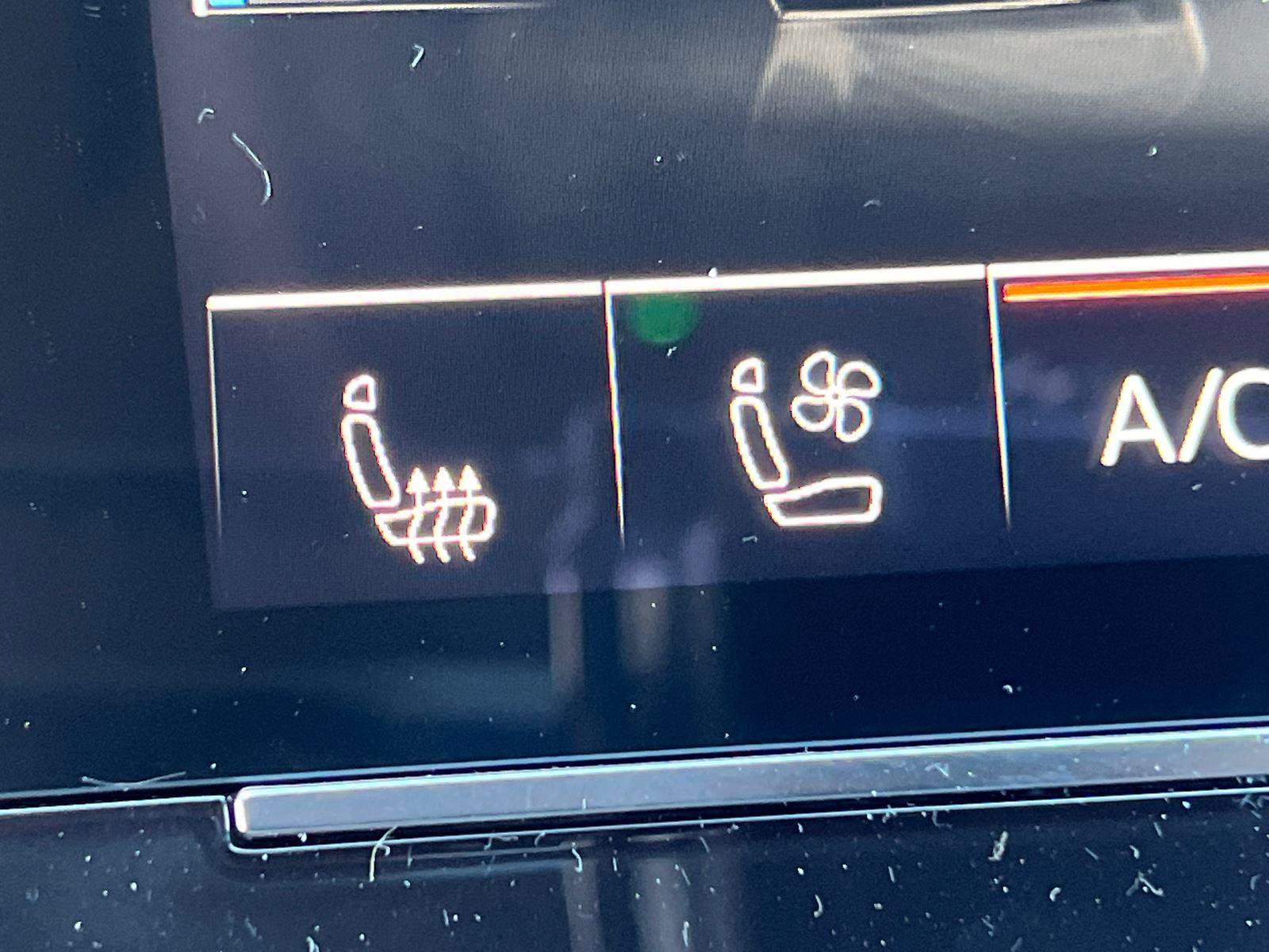 New 2025 Audi RS Q8 performance AWD/4WD image 24