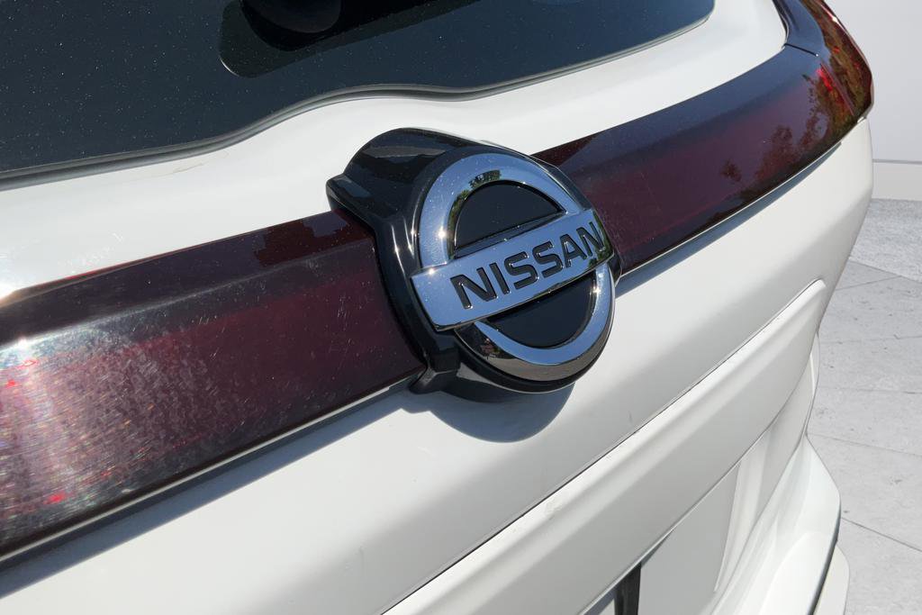 Used 2021 Nissan Kicks S FWD image 27