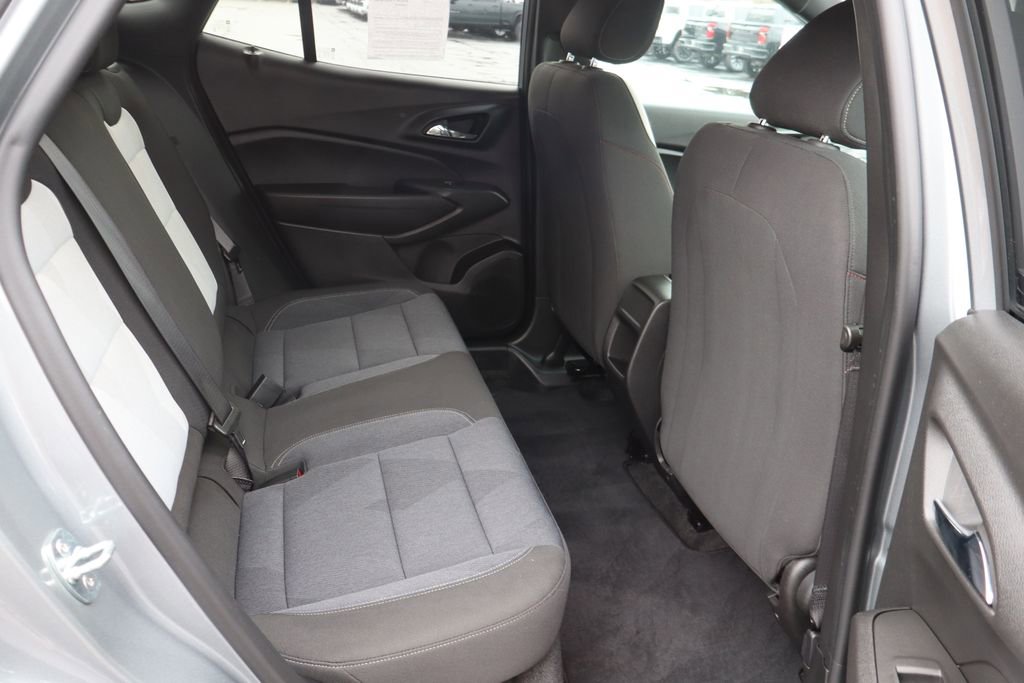 Used 2024 Chevrolet Trax RS image 18