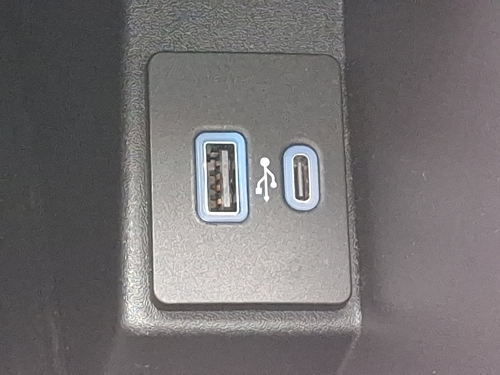 Certified 2023 Ford Edge SEL w/ Convenience Package image 24