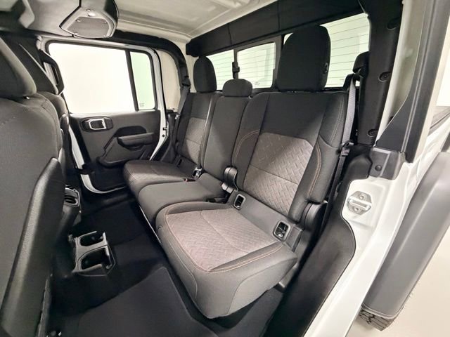 Used 2024 Jeep Gladiator Mojave image 26