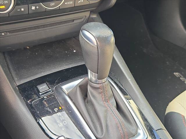 Used 2016 MAZDA MAZDA3 s Grand Touring FWD image 10