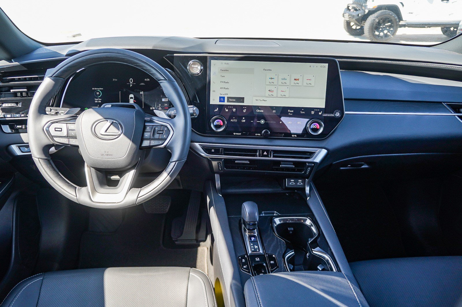 Used 2025 Lexus RX 350h w/ Convenience Package AWD/4WD image 13
