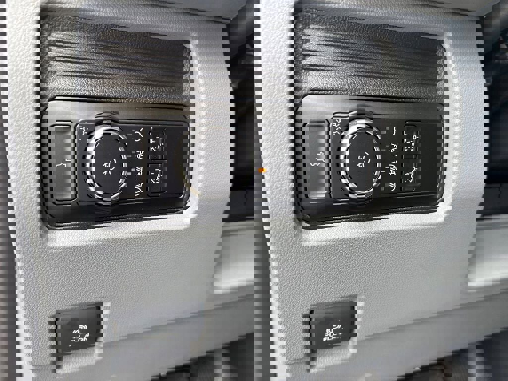 New 2026 Ford F250 XL image 21