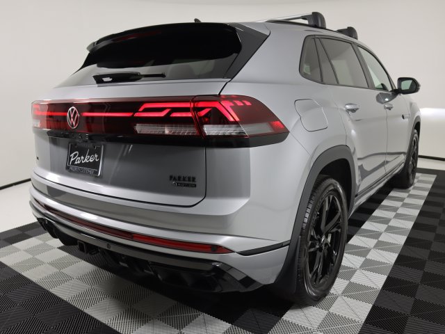Used 2026 Volkswagen Atlas Cross Sport SEL R-Line AWD/4WD image 5