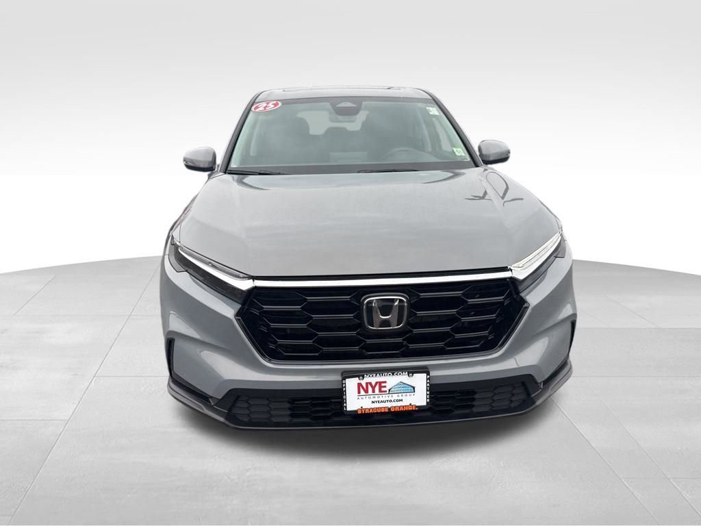 Used 2025 Honda CR-V EX image 8
