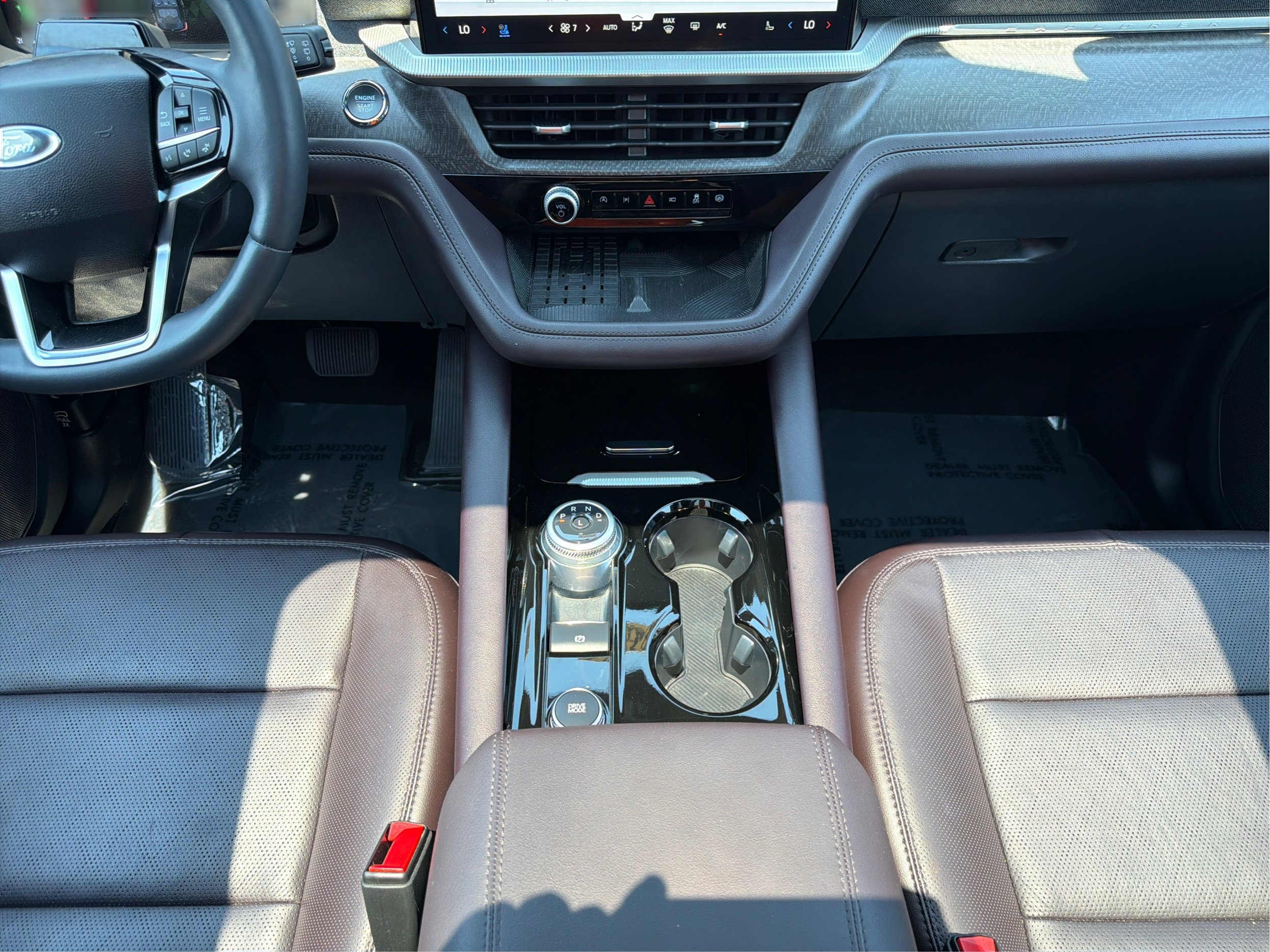Used 2025 Ford Explorer Platinum AWD/4WD image 18