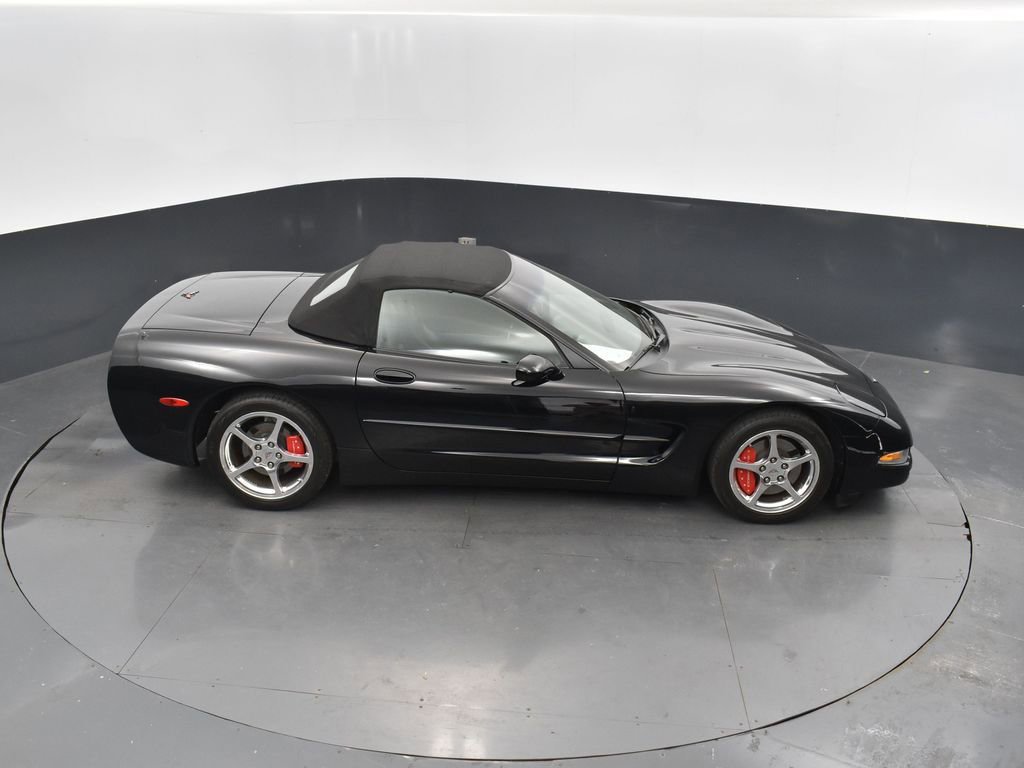 Used 2000 Chevrolet Corvette Base w/ Performance Handling Pkg image 24