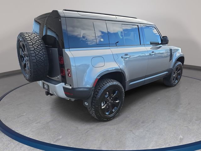 Certified 2022 Land Rover Defender 110 SE image 6