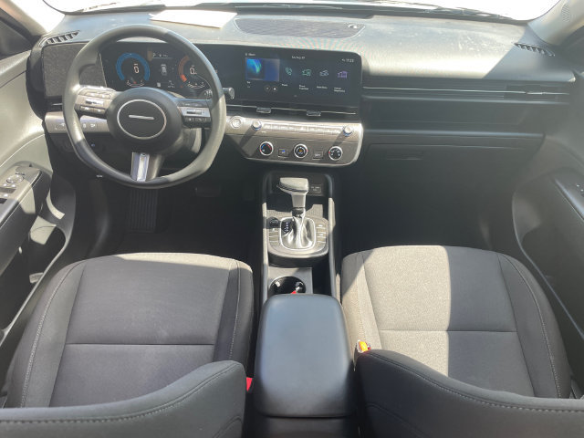 Used 2025 Hyundai Kona SE AWD/4WD image 21