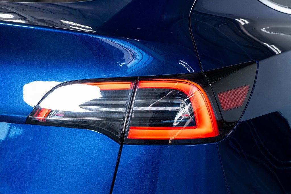 Used 2023 Tesla Model Y Long Range image 27