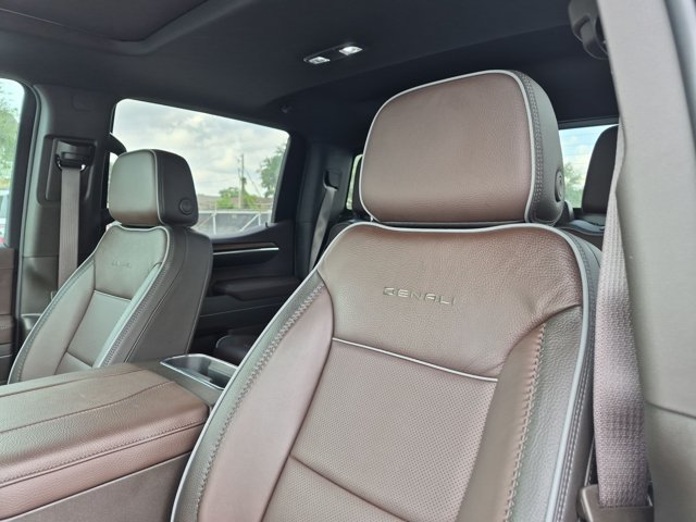 Used 2026 GMC Sierra 1500 Denali AWD/4WD image 12