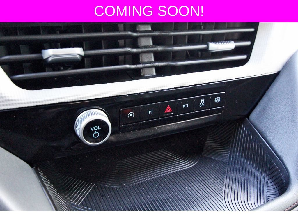 Used 2025 Ford Explorer Active w/ Active Comfort Package image 23