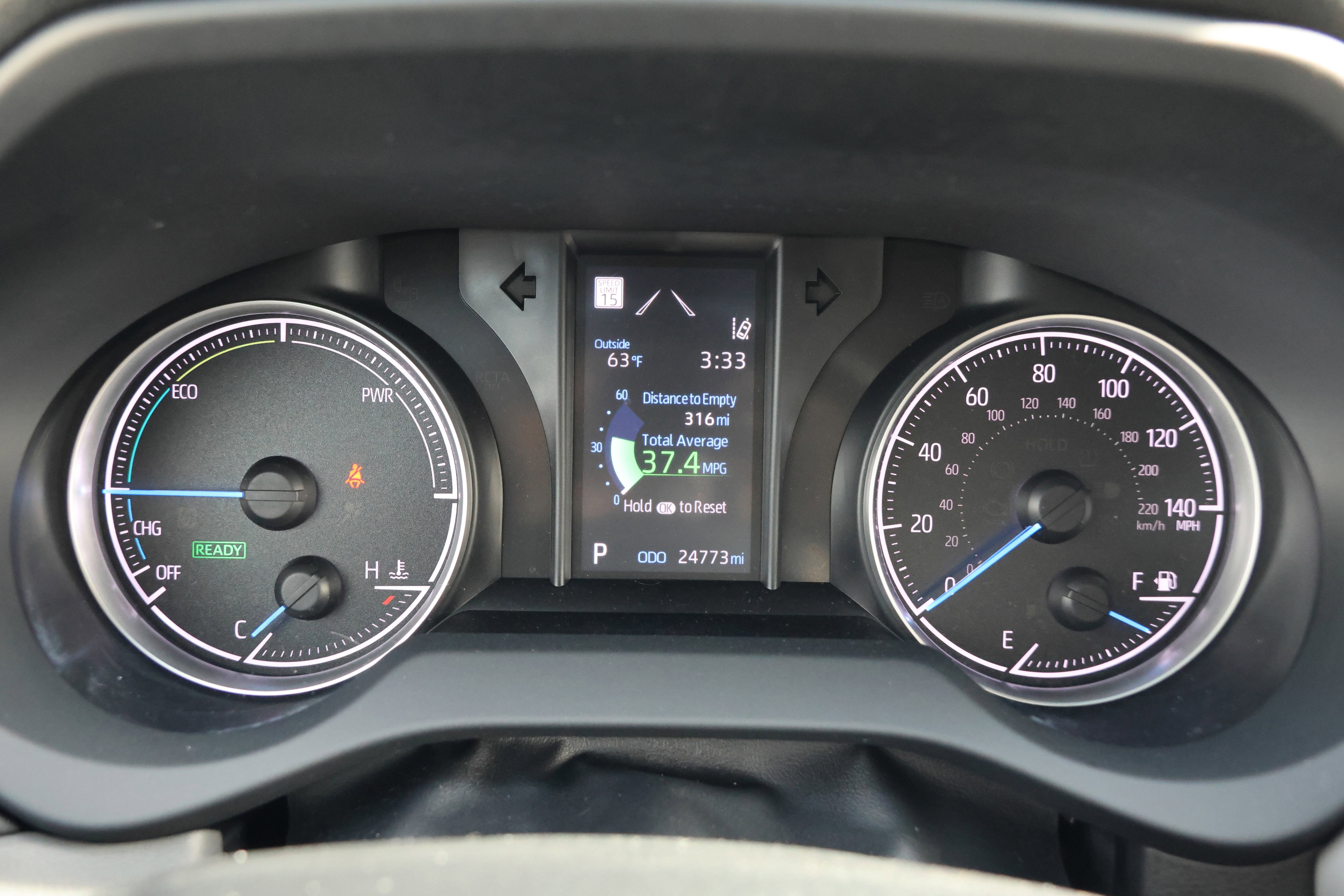 Used 2022 Toyota Venza LE image 19