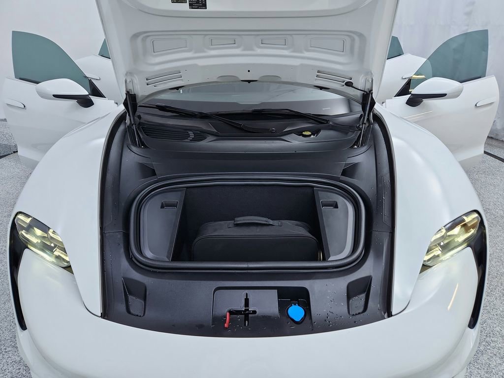 Used 2021 Porsche Taycan Turbo image 14