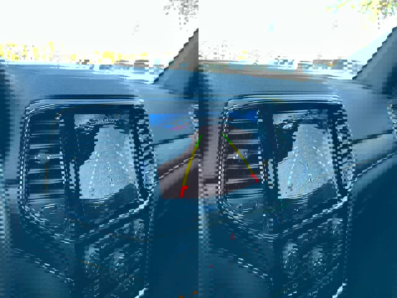 Used 2019 Jeep Grand Cherokee Limited X image 32