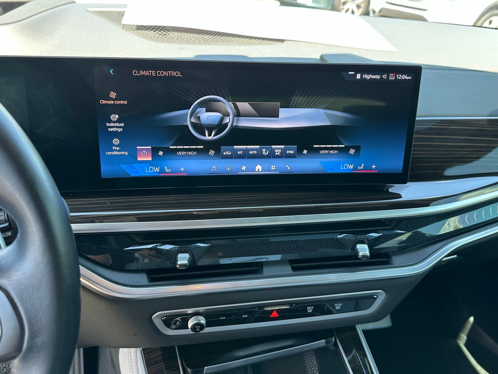 Certified 2024 BMW X5 sDrive40i w/ Premium Package RWD image 24