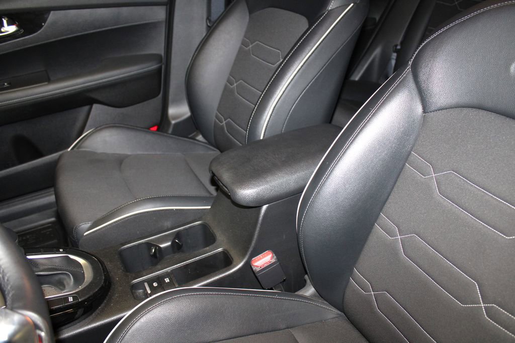 Used 2024 Kia Forte GT-Line FWD image 24
