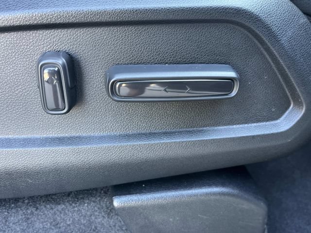 Certified 2025 Honda Pilot Touring image 19