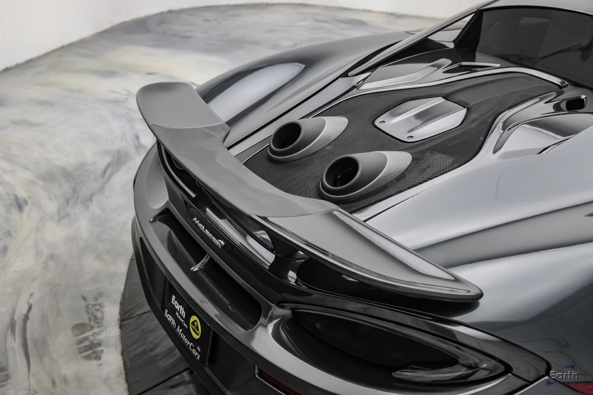 Used 2019 McLaren 600LT RWD image 19